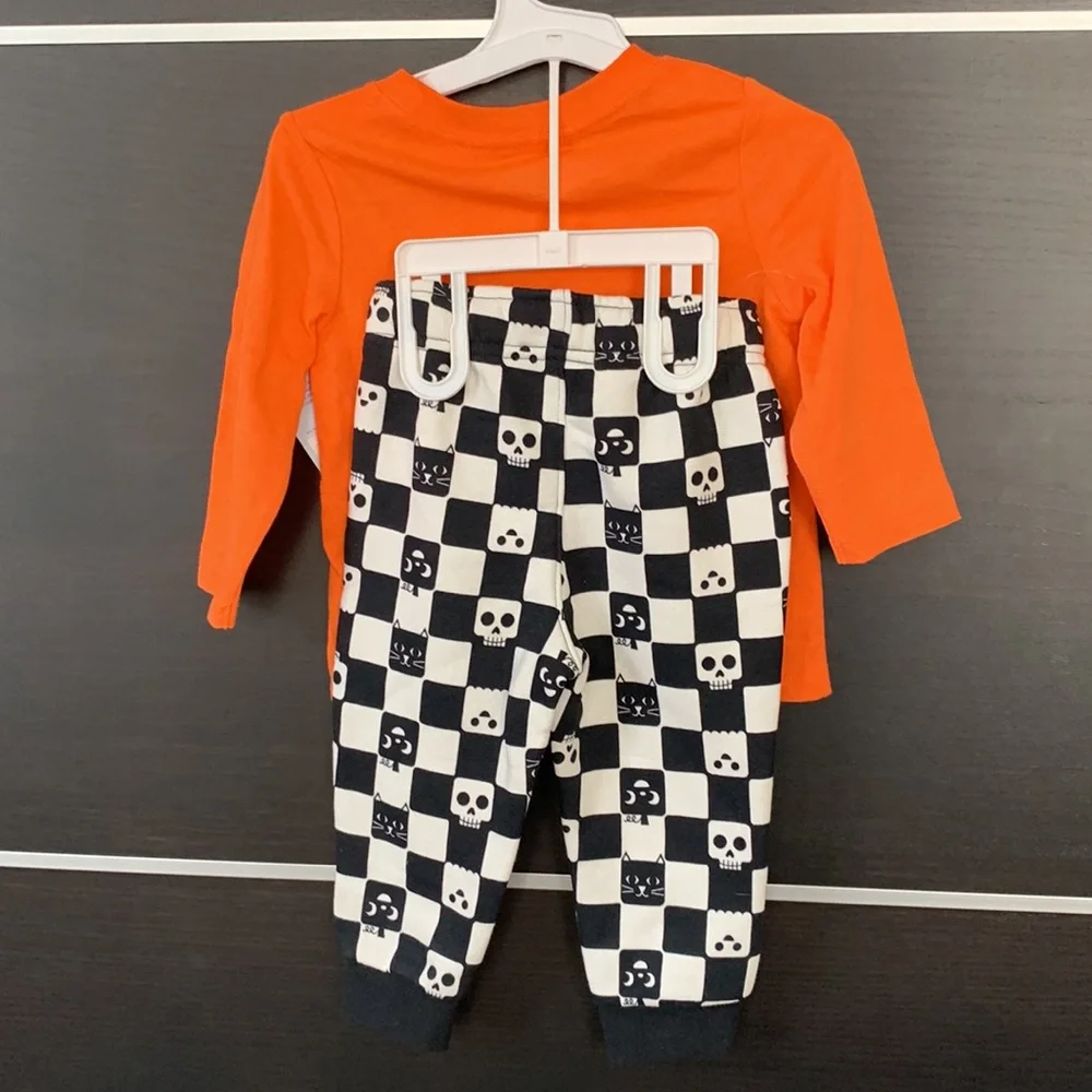 Cat & Jack Boys Halloween Long Sleeve T-Shirt & Fleece Jogger Pants